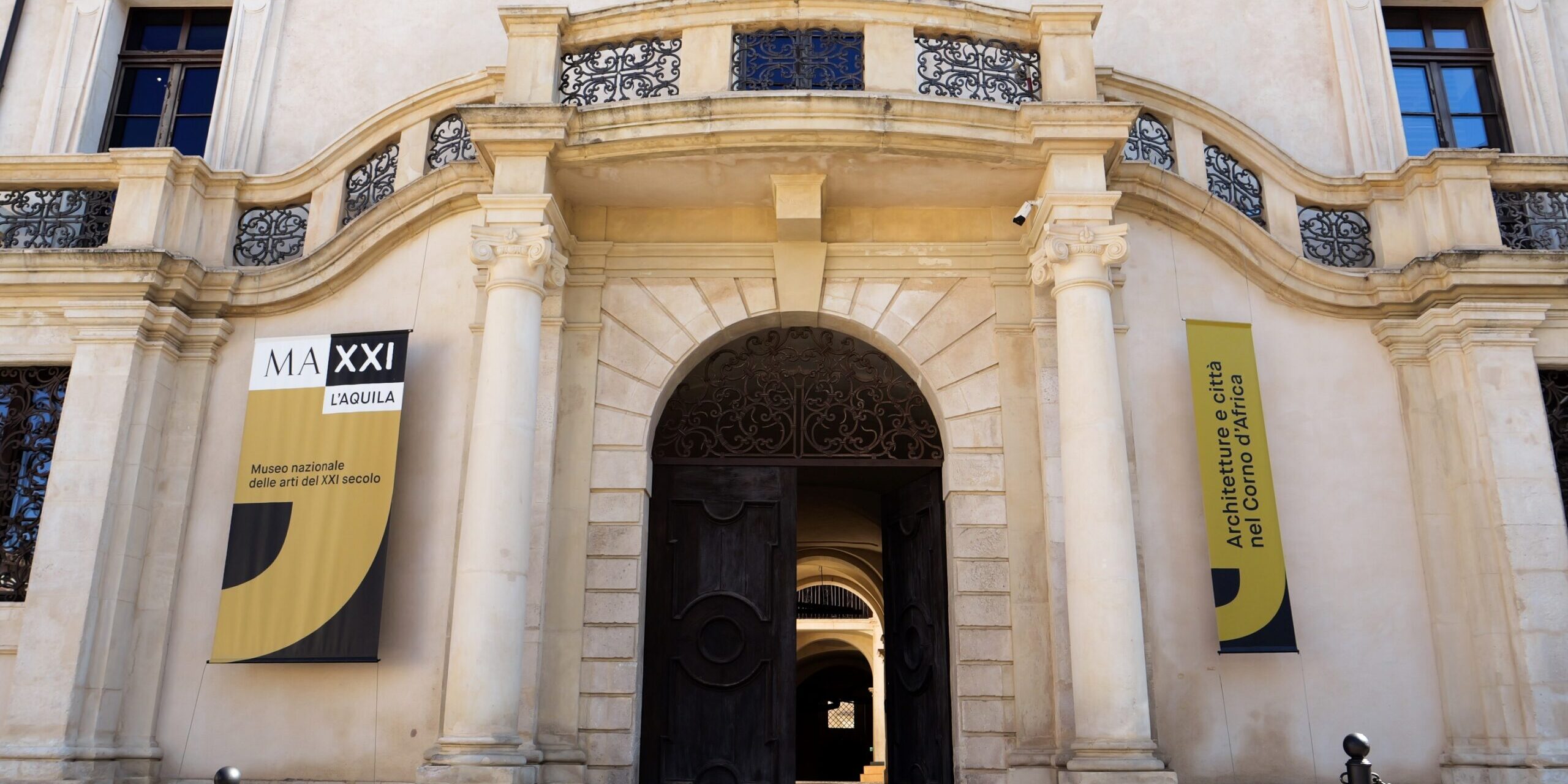 Mostra Architetture e città nel Corno d’Africa. Un patrimonio condiviso e al progetto Windows to Look In di Lorenzo Senni