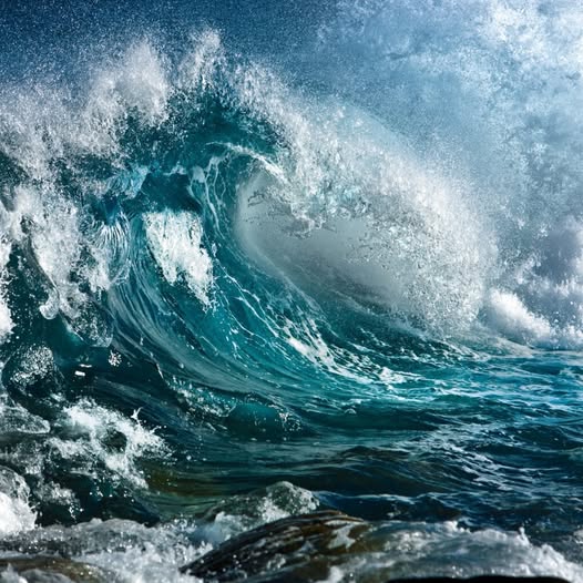 Coste sotto pressione: costruiamo una città resiliente alle mareggiate e ai meteo-tsunami