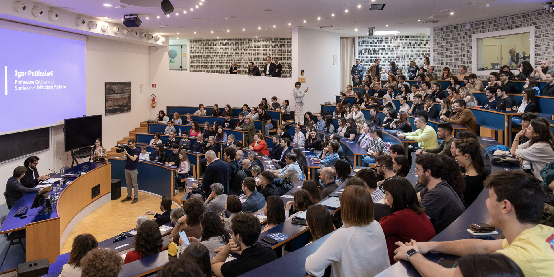 Urbino, Palazzo Battiferri